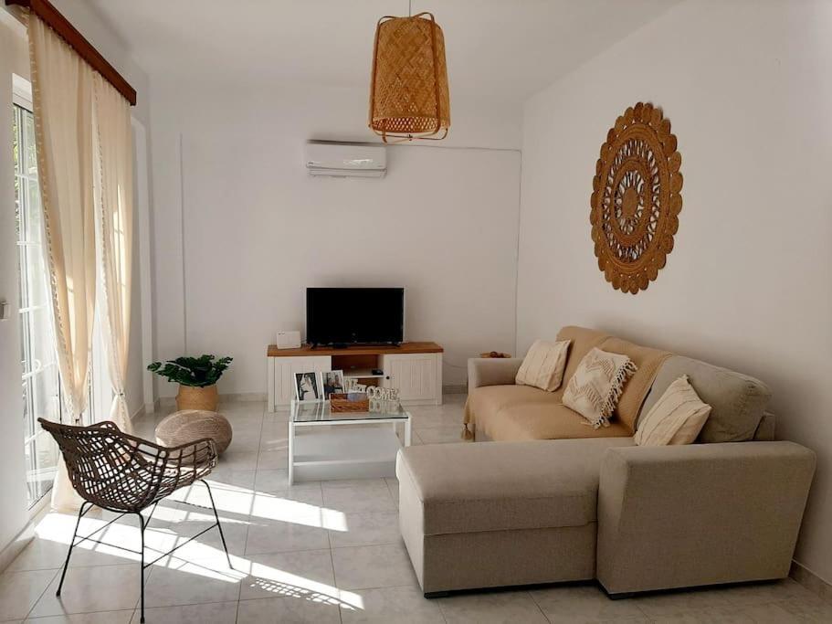 Annika'S Summer Dream Livadia  Exterior photo